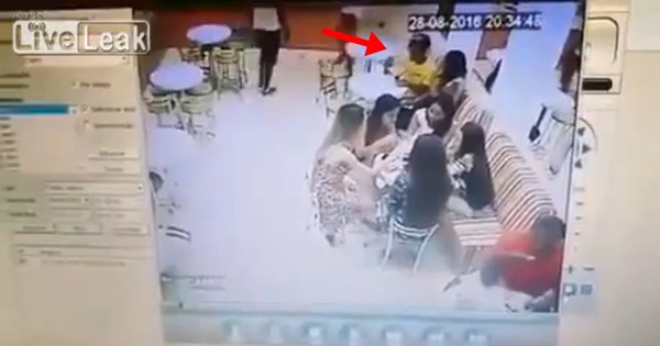 người đàn ông bị bắn chết khi đang ăn kem cùng bạn gái