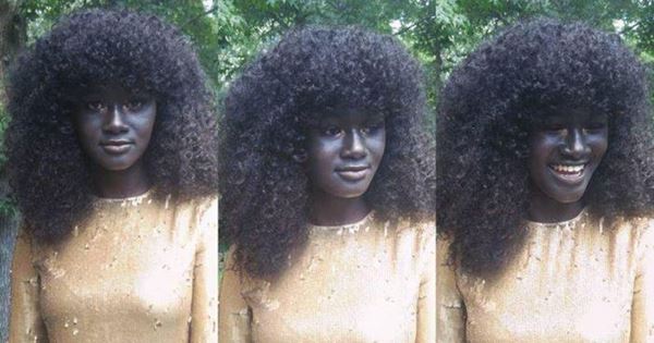 Khoudia Diop người mẫu da đen