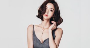 người mẫu Ye Jin sexy với vòng một khủng