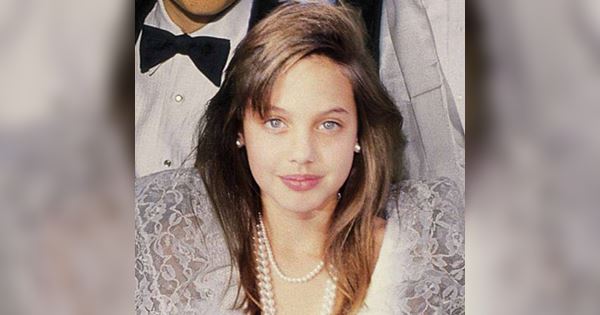 Angelina Jolie năm 1986